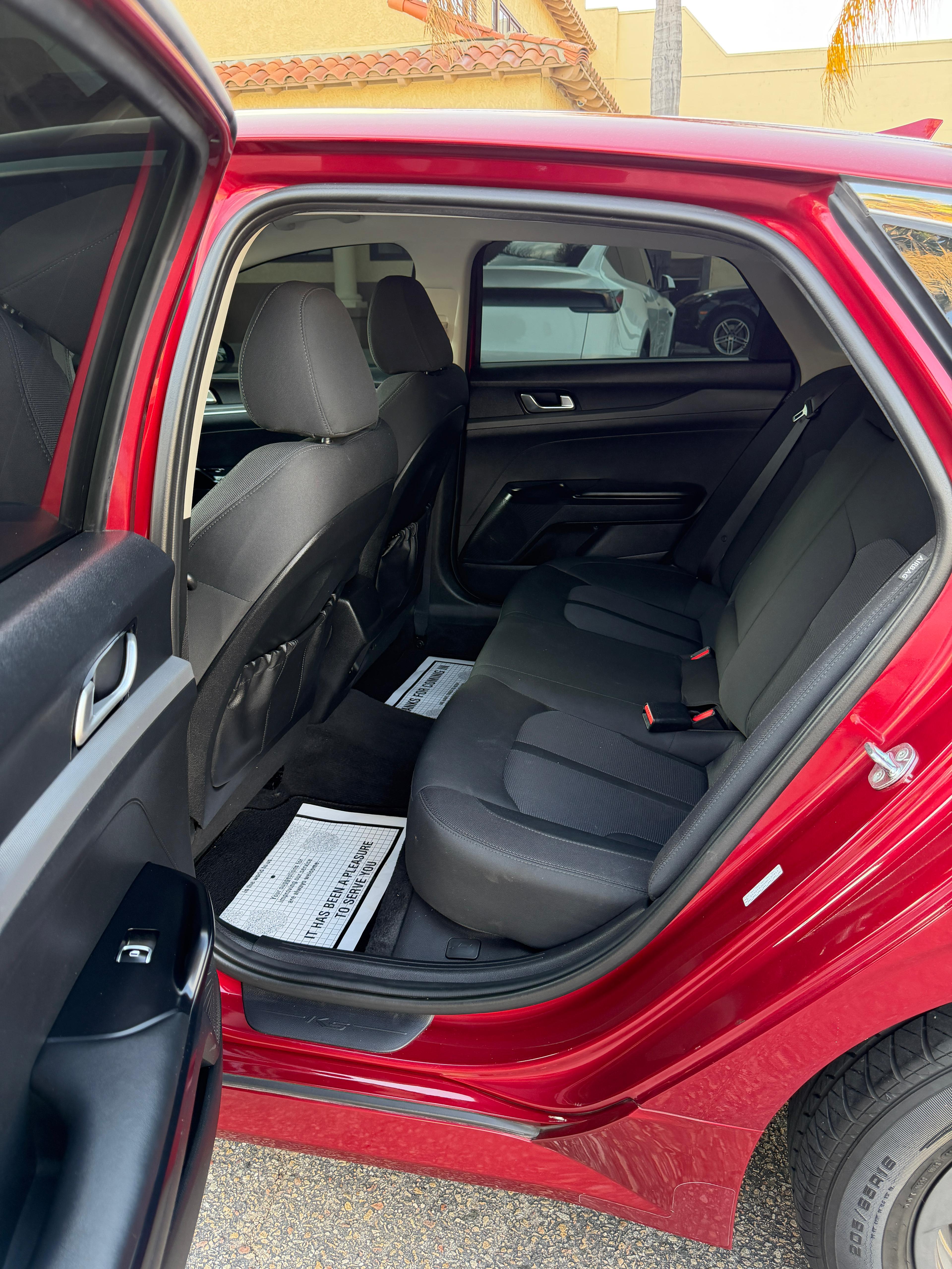 2022 KIA K5 LXS photo 8