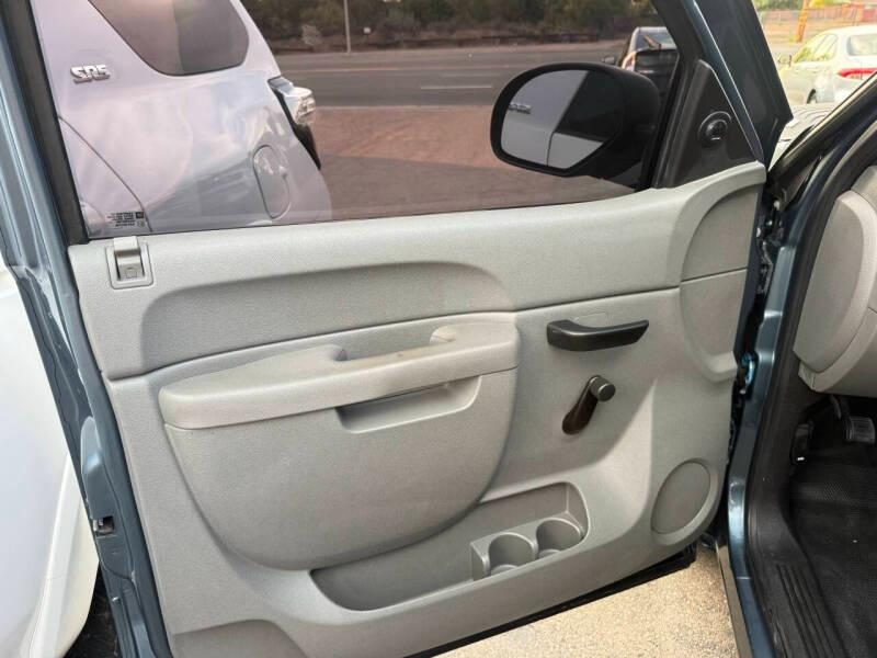 2011 Chevrolet Silverado 1500 photo 13