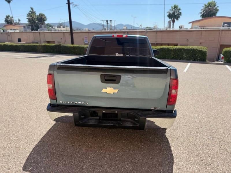 2011 Chevrolet Silverado 1500 photo 17