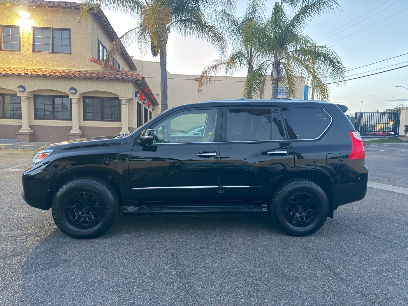 2010 GX 460 PREMIUM photo 3