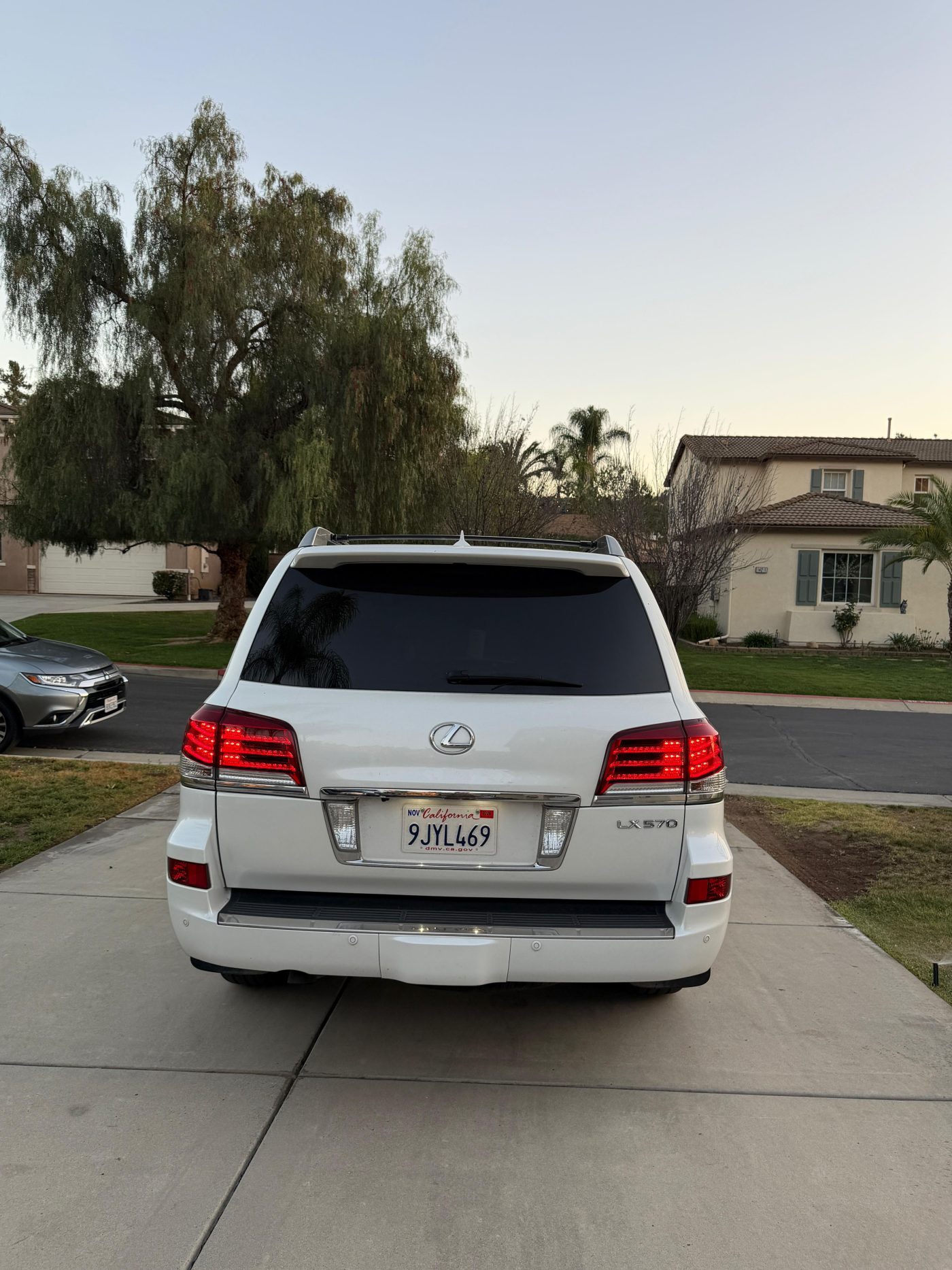 2014 LEXUS LX 570 LUXURY PACKAGE photo 6